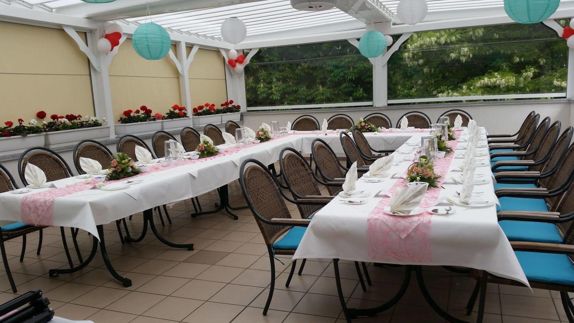 Hotel & Restaurant Park Cafe Isa Erfurt Ngoại thất bức ảnh